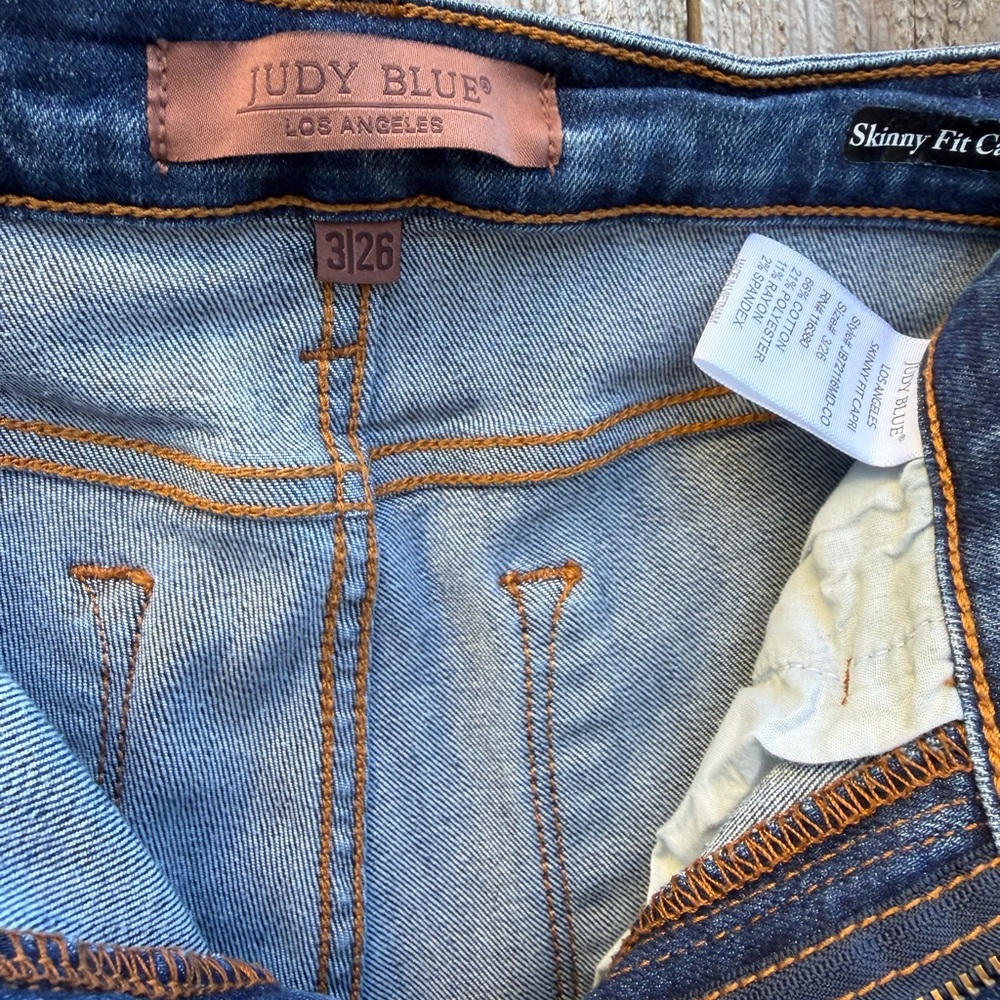 Judy Blue Skinny Fit Style #JB72116MD-CO Capri Denim Stretch Blue Jeans sz 3/26 - Picture 6 of 9